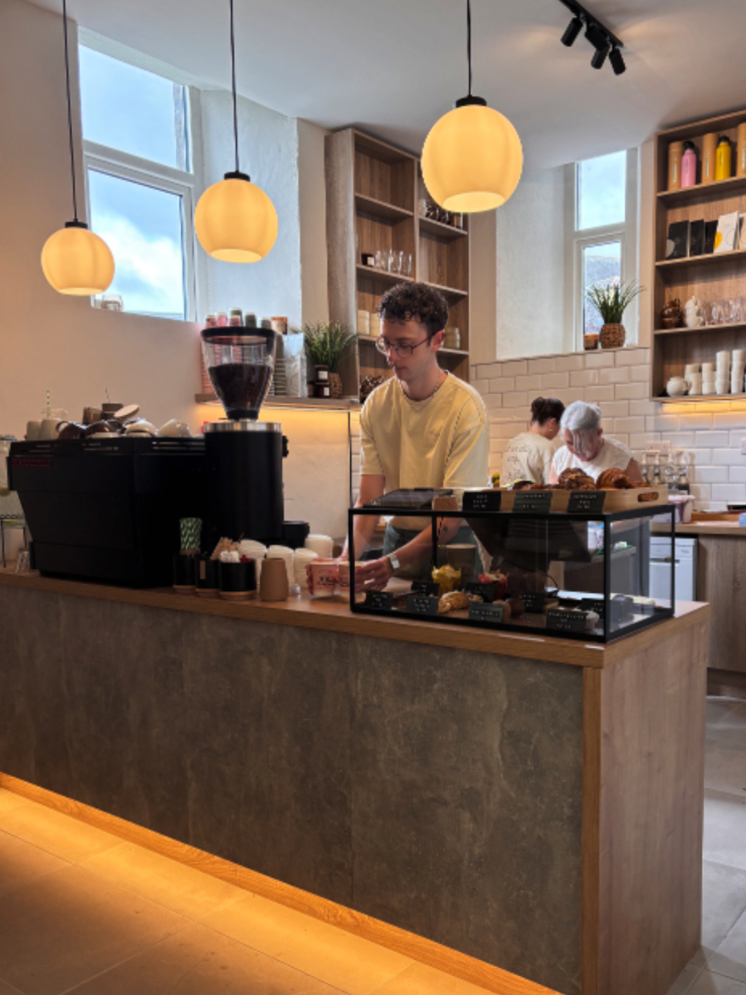 Three Bridges cafe